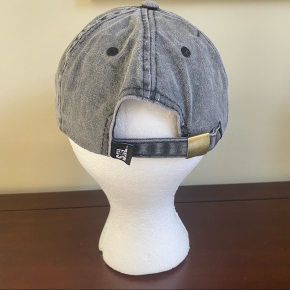 Grey skeleton ball cap - Picture 5 of 6